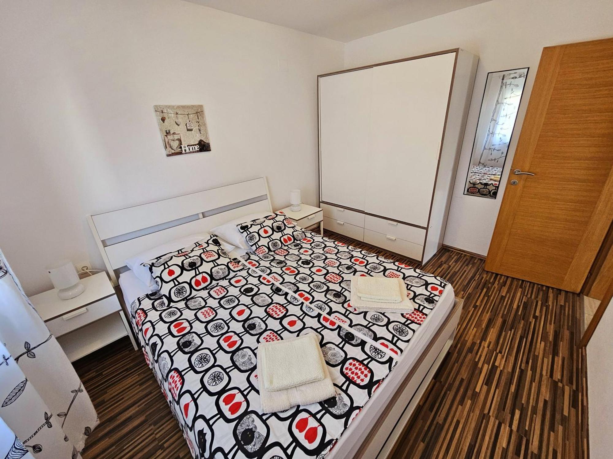 Apartments Cikac II - Modern Apartments By The Beach 만드레 외부 사진